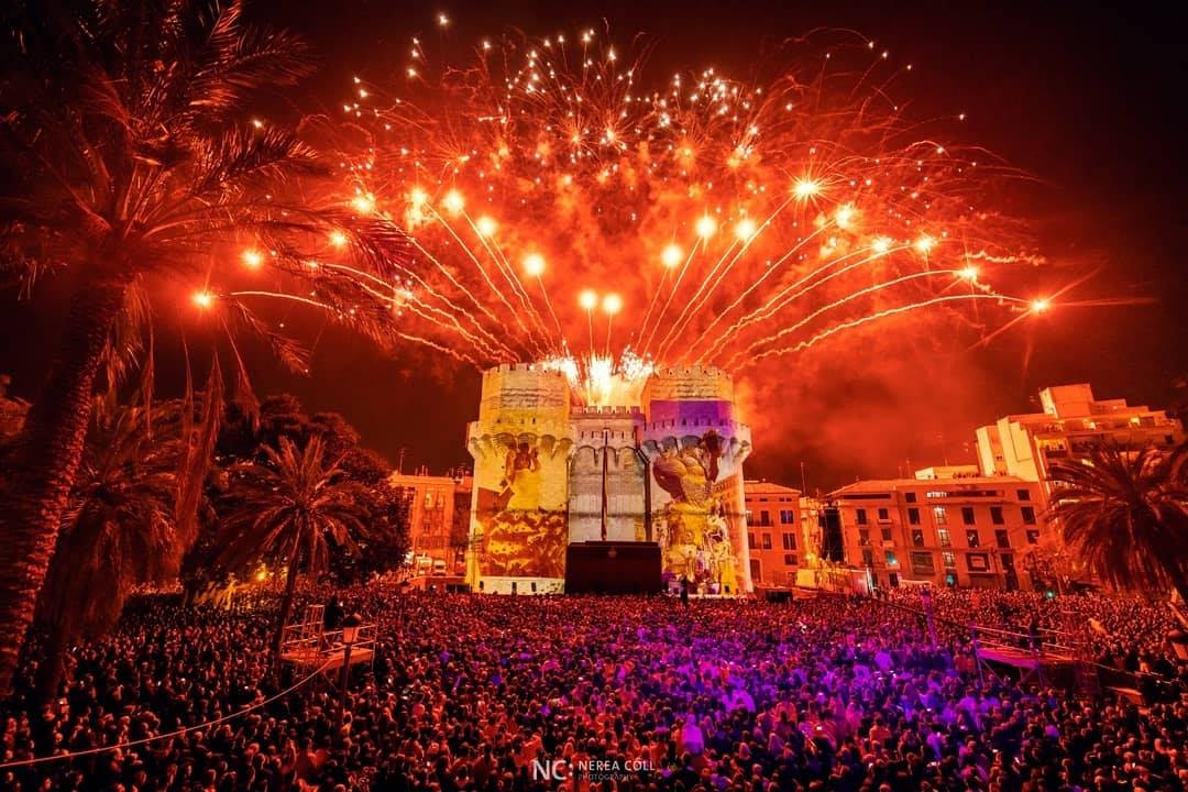 El valencià al carrer: Festes, tradició i germanor (En Valencià)